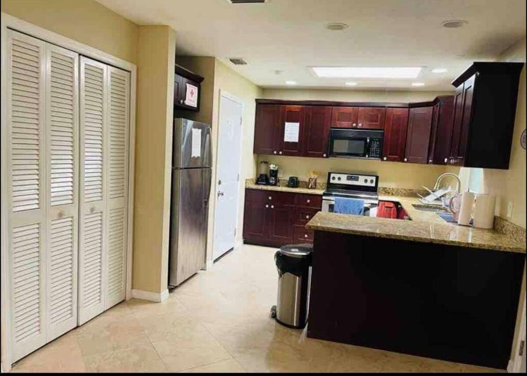 Tutul House Apartment Tampa Luaran gambar